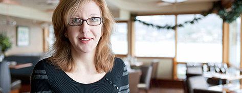Leslie Engel – Café Manager